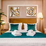 Rosebay Std In Infinity Pool & Apartament *