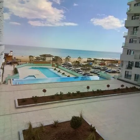 Rosebay Std In Infinity Pool & Apartment