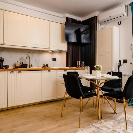 Rosebay Std - Infinity Pool & Appartement Năvodari