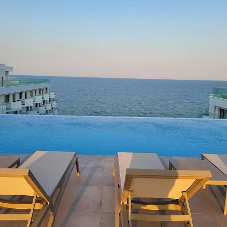 Rosebay Std - Infinity Pool & * Navodari