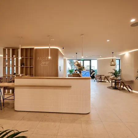 Rosebay Std - Infinity Pool &