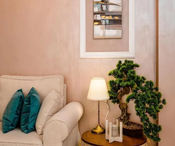 Rosebay Std - Infinity Pool & *