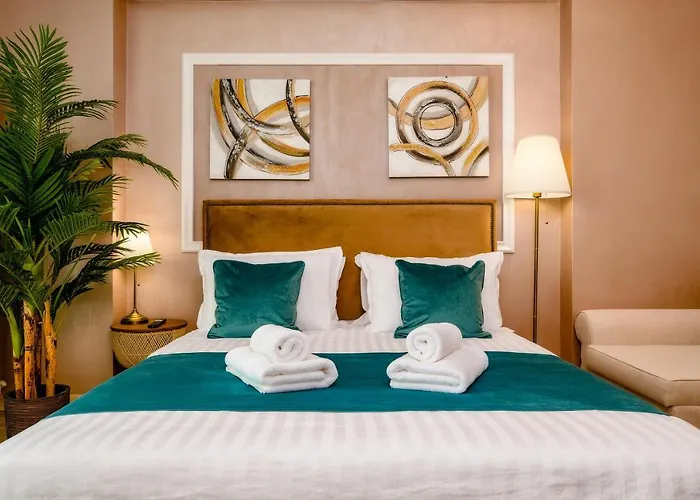 Rosebay Std - Infinity Pool & Apartmán *