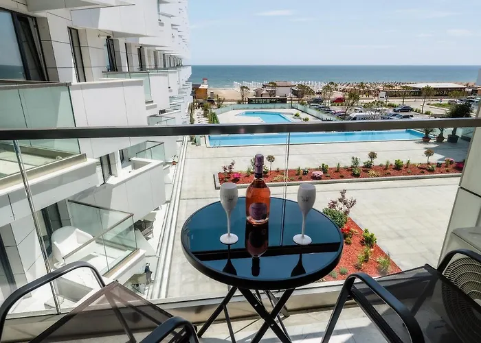 Rosebay Std - Infinity Pool & *