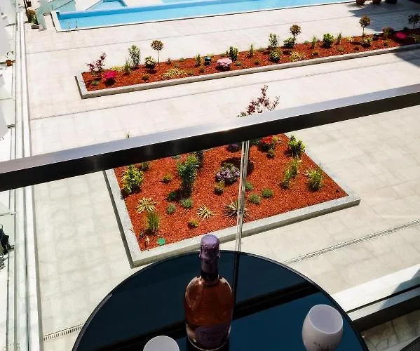 Rosebay Std - Infinity Pool & * Năvodari