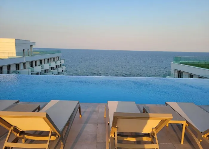 Rosebay Std - Infinity Pool & * Năvodari