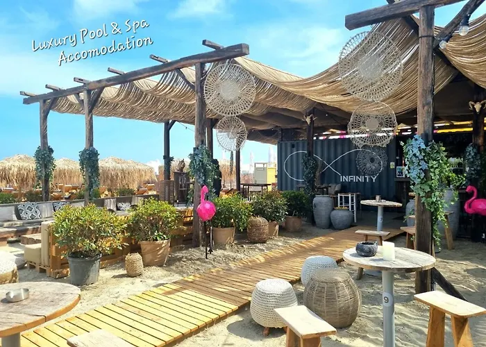 Rosebay Std - Infinity Pool & * Năvodari