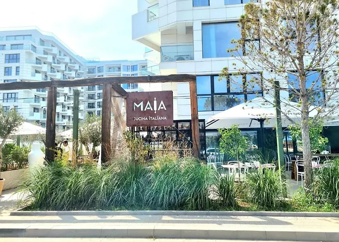 Rosebay Std - Infinity Pool & *