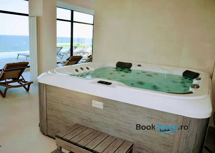 Rosebay Std - Infinity Pool &